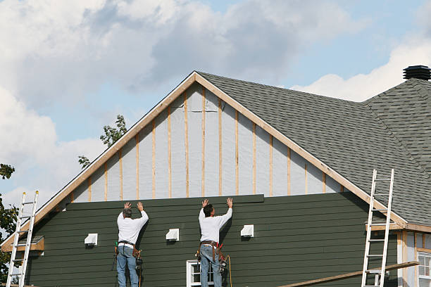 Professional Siding Replacement technician working in Winesburg, OH